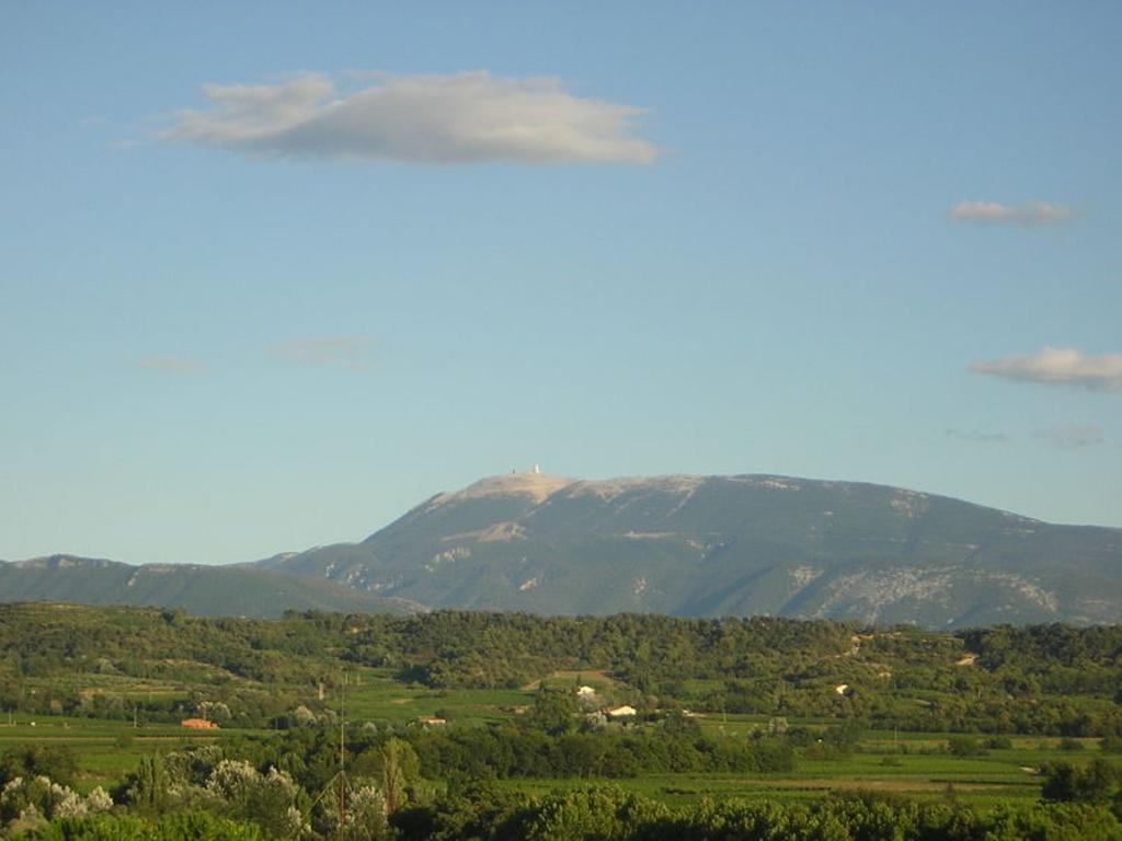 Le Mas De L'Amandier Saint-Saturnin-lès-Avignon Екстериор снимка